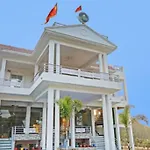 Rd Palace And Resort